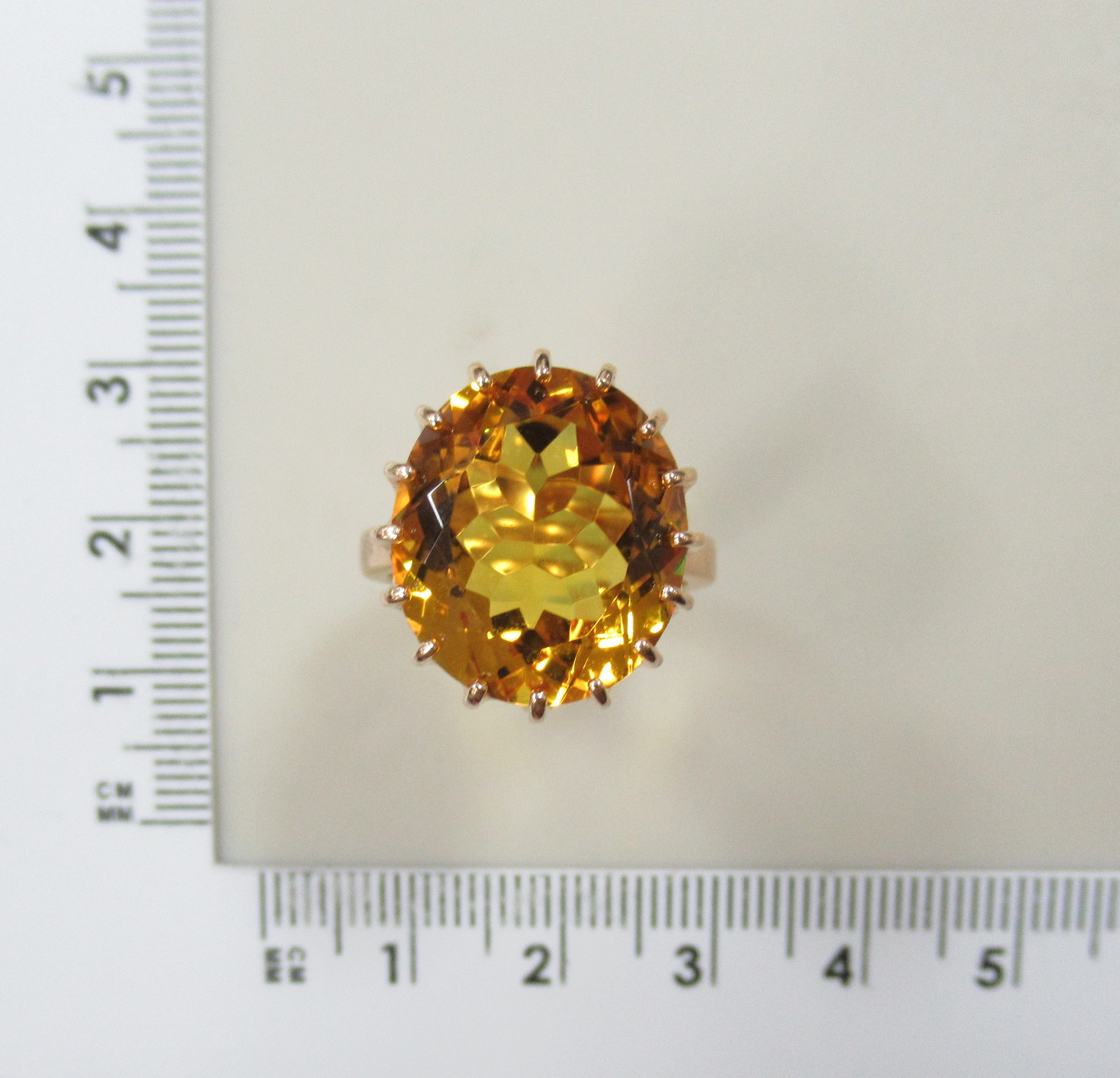 Серебряное кольцо с цитрином